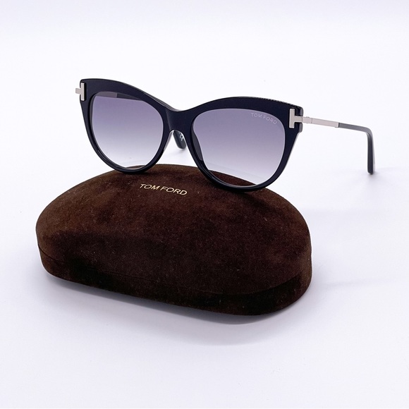 NEW TOM FORD KIRA TF821 01B WOMEN SUNGLASSES TOM FORD FT0821/S - Picture 2 of 10